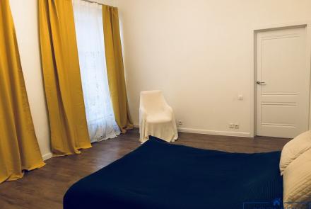 Квартира на сутки в Минске возле метро Площадь Якуба Коласа спальня