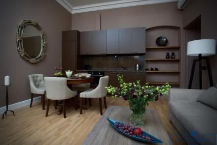 Квартира на сутки в Минске возле метро Площадь Якуба Коласа гостиная