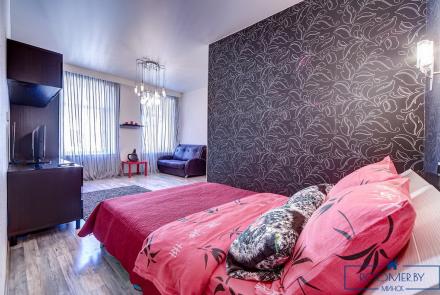 Квартира на сутки в Минске возле метро Площадь Якуба Коласа спальня