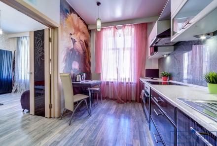 Квартира на сутки в Минске возле метро Площадь Якуба Коласа кухня