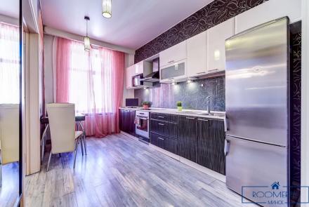 Квартира на сутки в Минске возле метро Площадь Якуба Коласа кухня