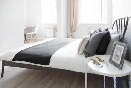 Квартира на сутки в Минске возле метро Площадь Якуба Коласа спальня