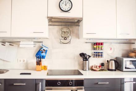 Однокомнатная квартира в Минске на Партизанском проспекте кухня