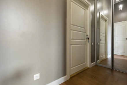 Однокомнатная квартира в Минске на Партизанском проспекте коридор