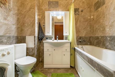 Однокомнатная квартира в Минске на Партизанском проспекте ванна