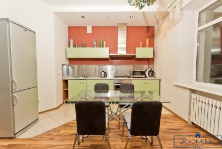 Двухкомнатная квартира на сутки в Минске на Партизанском проспекте кухня