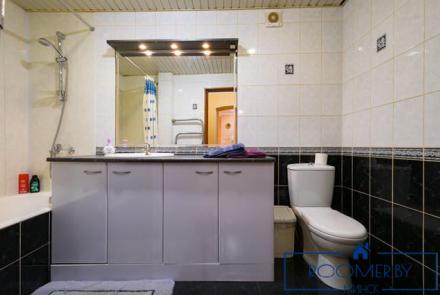 Двухкомнатная квартира на сутки в Минске на Партизанском проспекте ванна