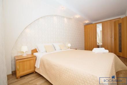 Двухкомнатная квартира на сутки в Минске на Партизанском проспекте спальня