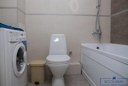 Двухкомнатная квартира на сутки в Минске на Партизанском проспекте ванна