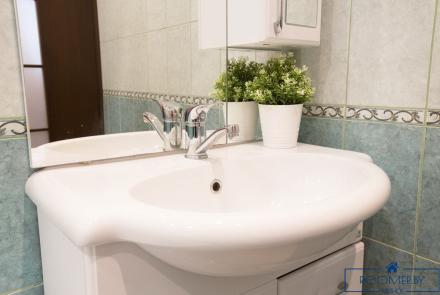 Двухкомнатная квартира на сутки в Минске на Партизанском проспекте ванна