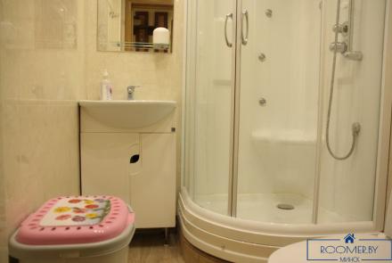 Двухкомнатная квартира на сутки в Минске на Партизанском проспекте ванна