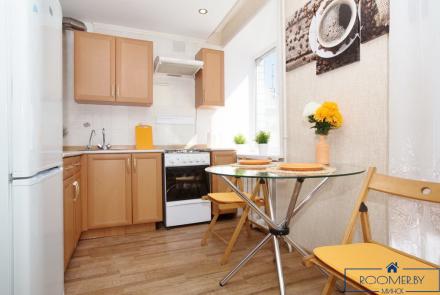 Двухкомнатная квартира на сутки в Минске на Партизанском проспекте кухня