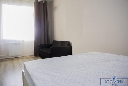 Двухкомнатная квартира на сутки в Минске на Партизанском проспекте спальня