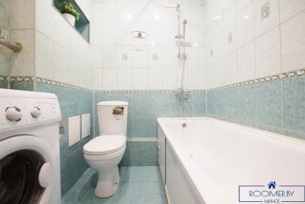 Двухкомнатная квартира на сутки в Минске на Партизанском проспекте ванна