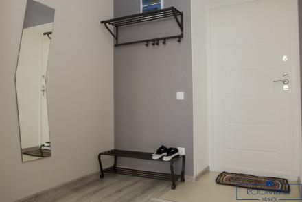 Двухкомнатная квартира на сутки в Минске на Партизанском проспекте коридор