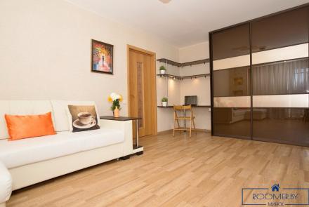 Двухкомнатная квартира на сутки в Минске на Партизанском проспекте гостиная