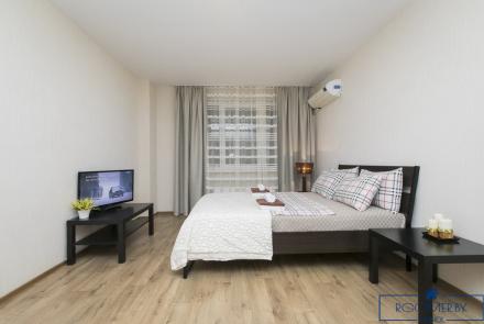 Однокомнатная квартира в Минске на Партизанском проспекте спальня