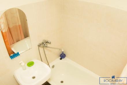 Однокомнатная квартира в Минске на Партизанском проспекте ванна