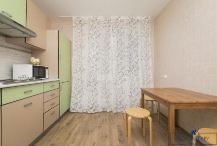 Однокомнатная квартира в Минске на Партизанском проспекте кухня