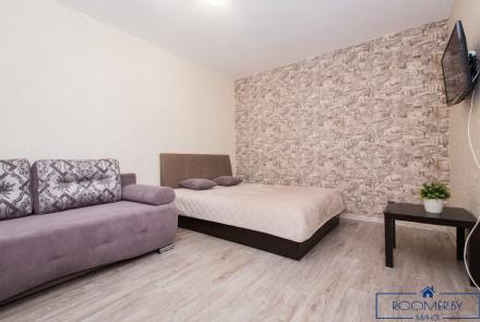 Однокомнатная квартира в Минске на Партизанском проспекте спальня