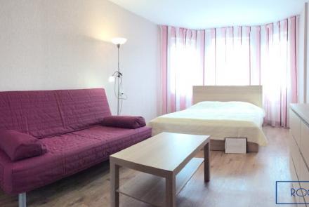 Однокомнатная квартира в Минске на Партизанском проспекте спальня