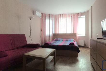 Однокомнатная квартира в Минске на Партизанском проспекте спальня