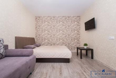 Однокомнатная квартира в Минске на Партизанском проспекте спальня