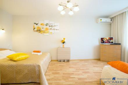 Однокомнатная квартира в Минске на Партизанском проспекте спальня