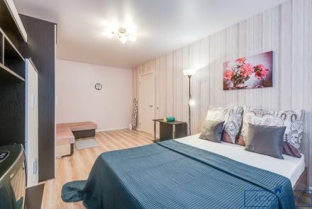 Однокомнатная квартира в Минске на Партизанском проспекте спальня