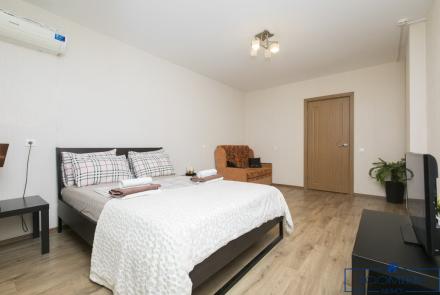 Однокомнатная квартира в Минске на Партизанском проспекте спальня