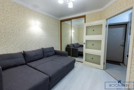 Трехкомнатная квартира на сутки в Минске на Партизанском проспекте спальня